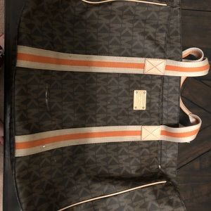 Micheal kors travel bag